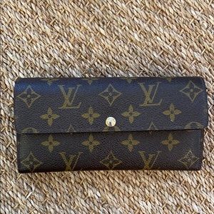 Louis Vuitton Sarah Wallet